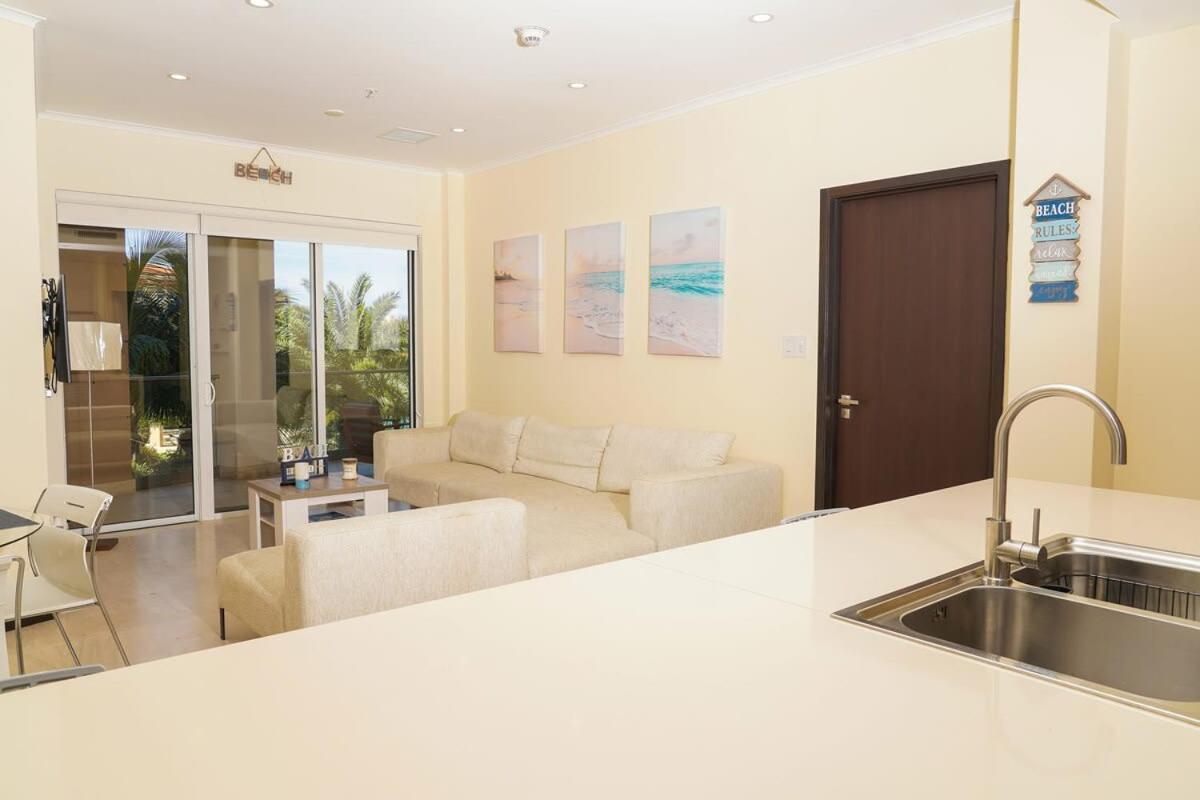 Beautiful Apartment In Eagle Beach Levent Palm Beach Exterior foto
