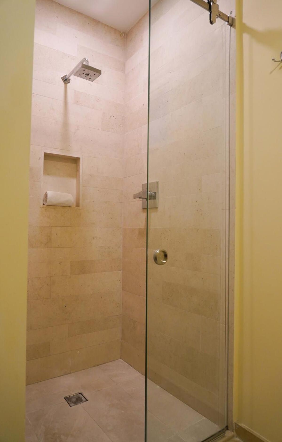 Beautiful Apartment In Eagle Beach Levent Palm Beach Exterior foto